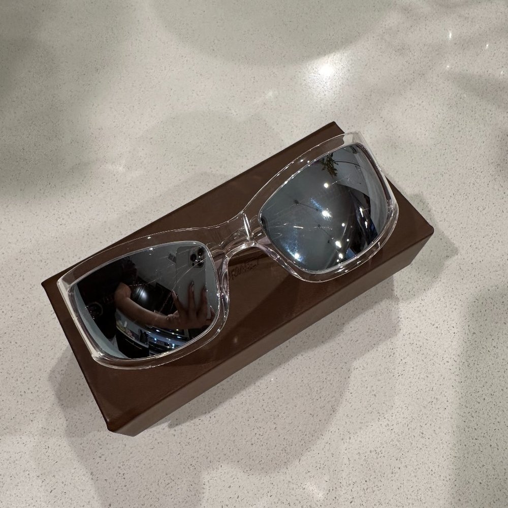 Dezi X Monet Sunglasses Montay Icy / Silver Chrome